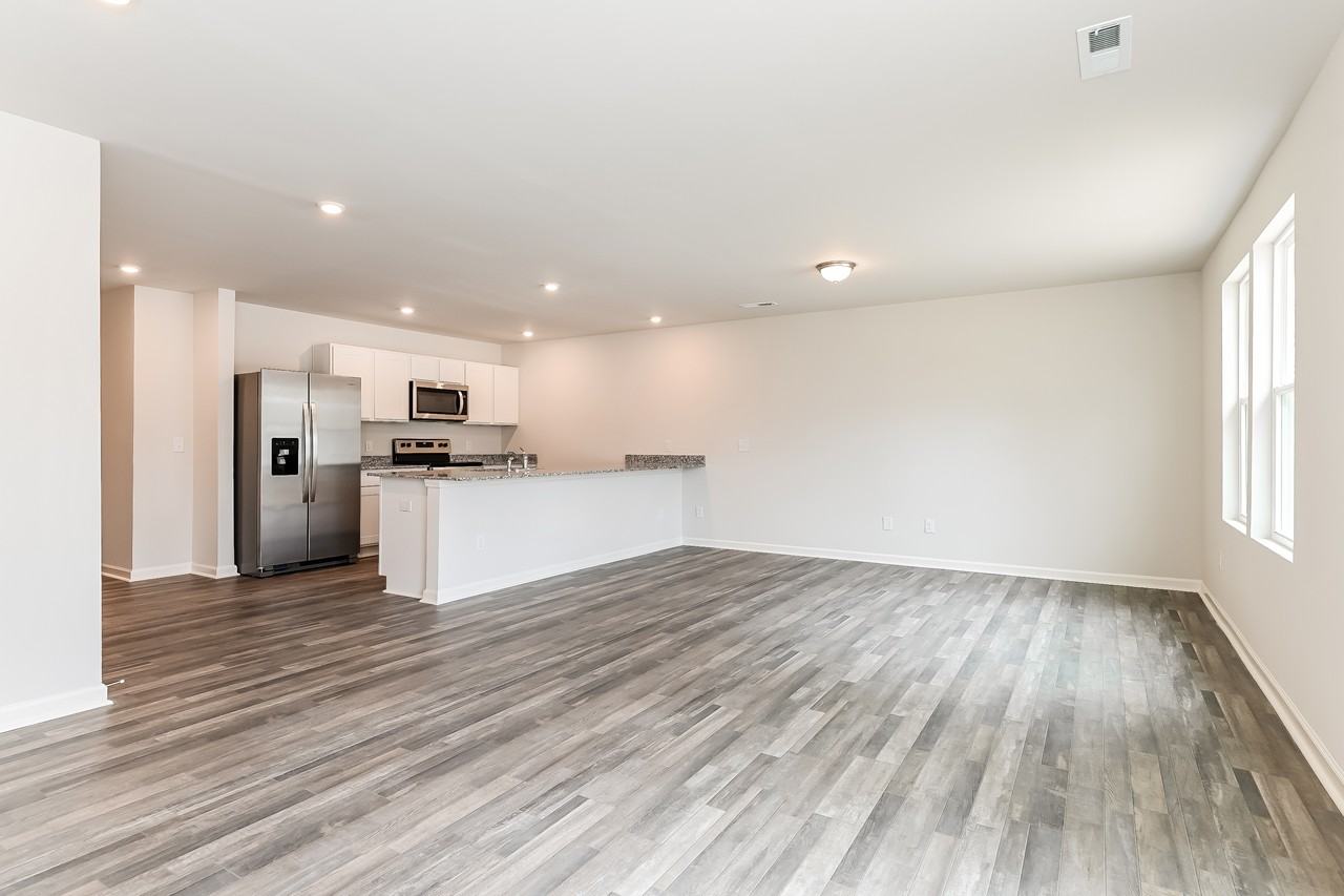 2167 Bayside Dr Sw - Photo 5 of 20