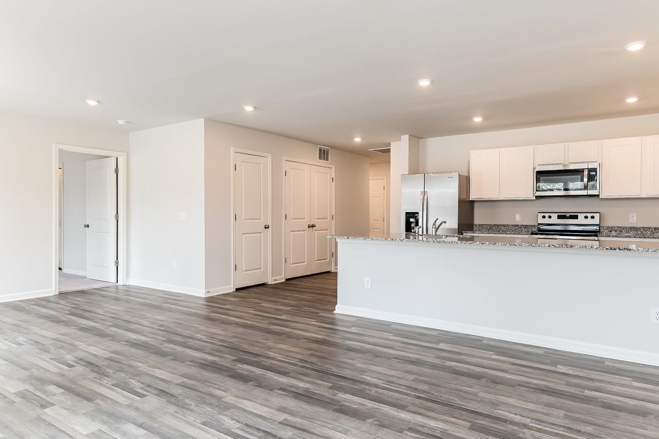 2167 Bayside Dr Sw - Photo 6 of 20