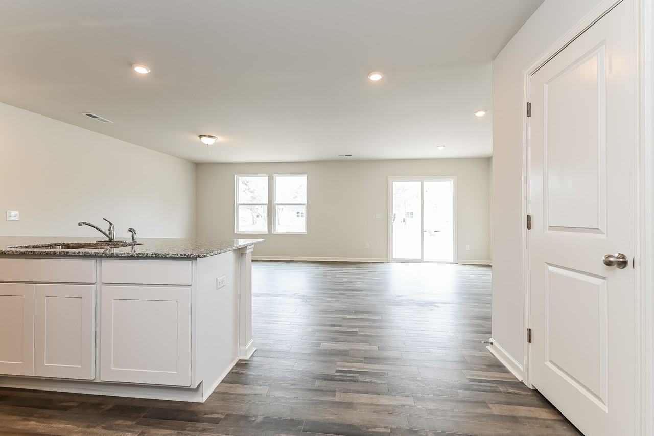 2167 Bayside Dr Sw - Photo 7 of 20