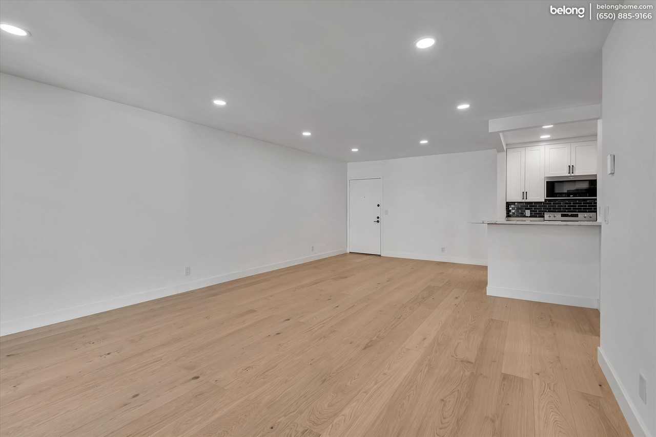 8650 Gulana Ave - Photo 7 of 20