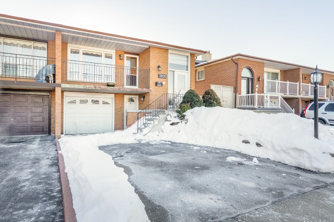 3926 Midhurst Lane