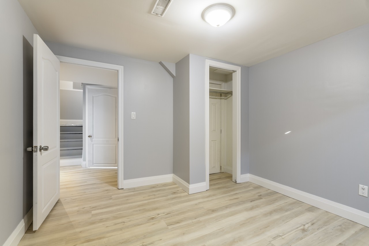 3926 Midhurst Lane - Photo 6 of 14