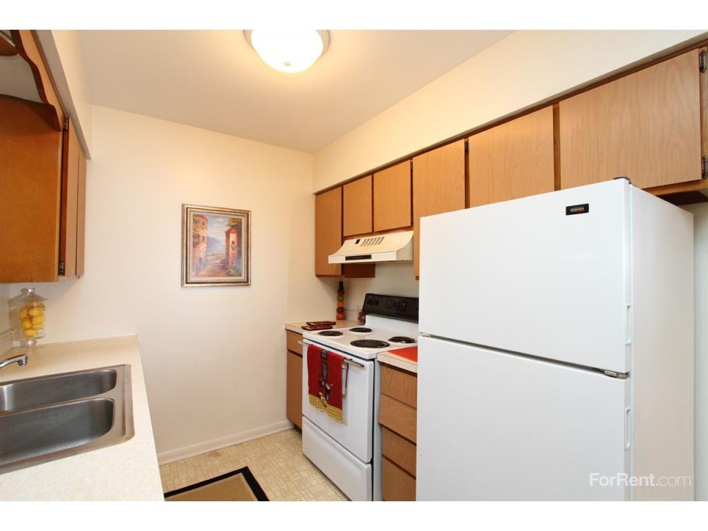 Garden Arms - Photo 3 of 10