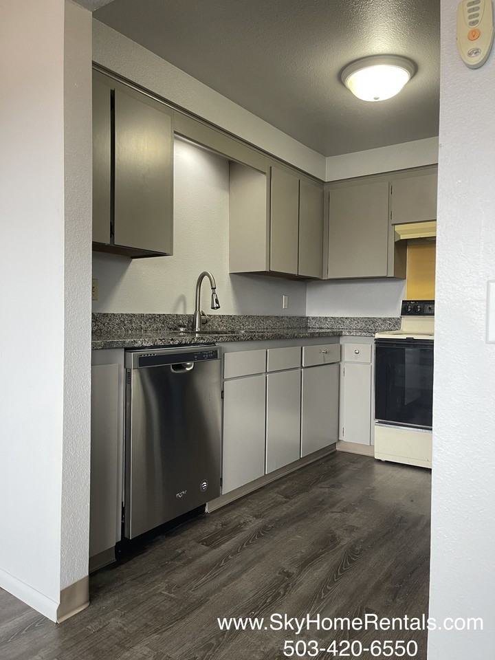 1238 Dorval Avenue Northwest - Photo 6 of 16