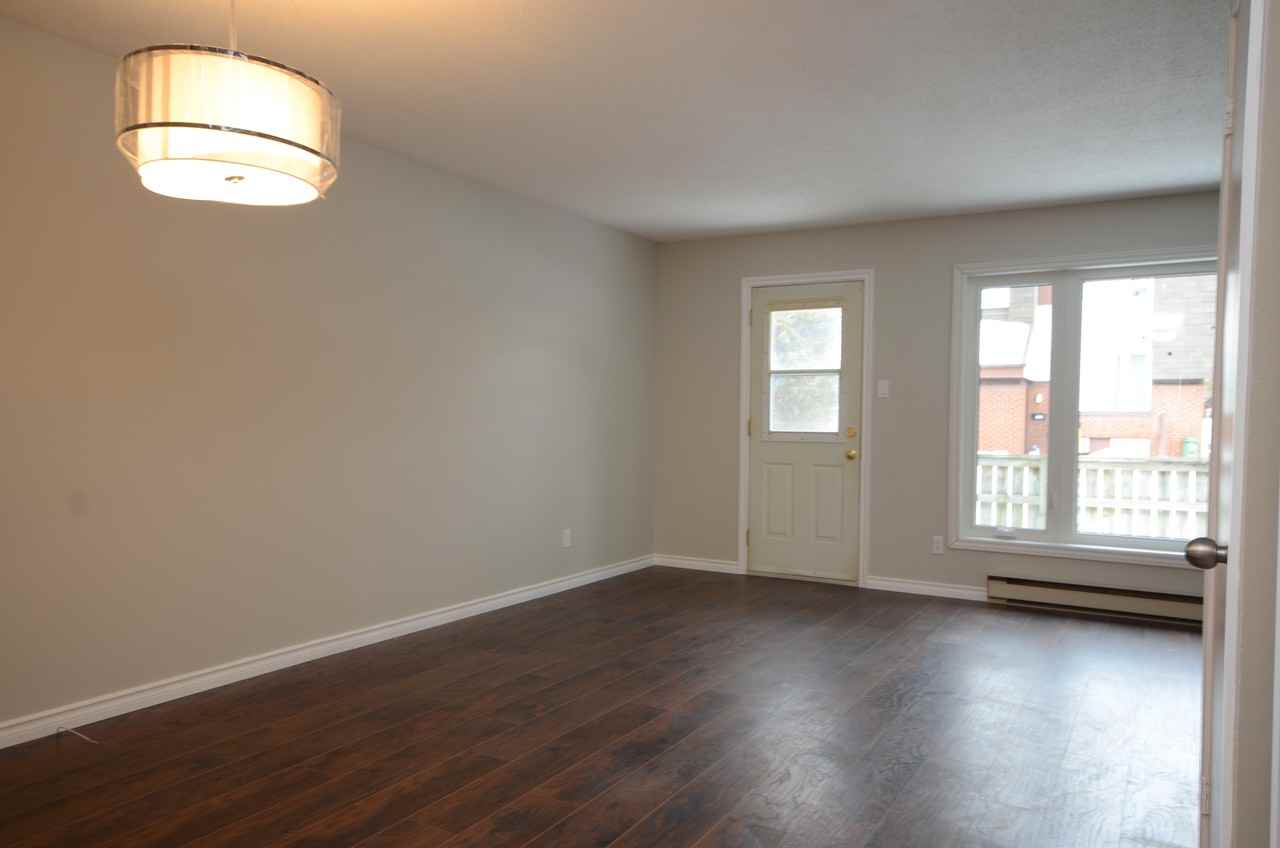 1340 Cedarcroft Crescent - Photo 2 of 17