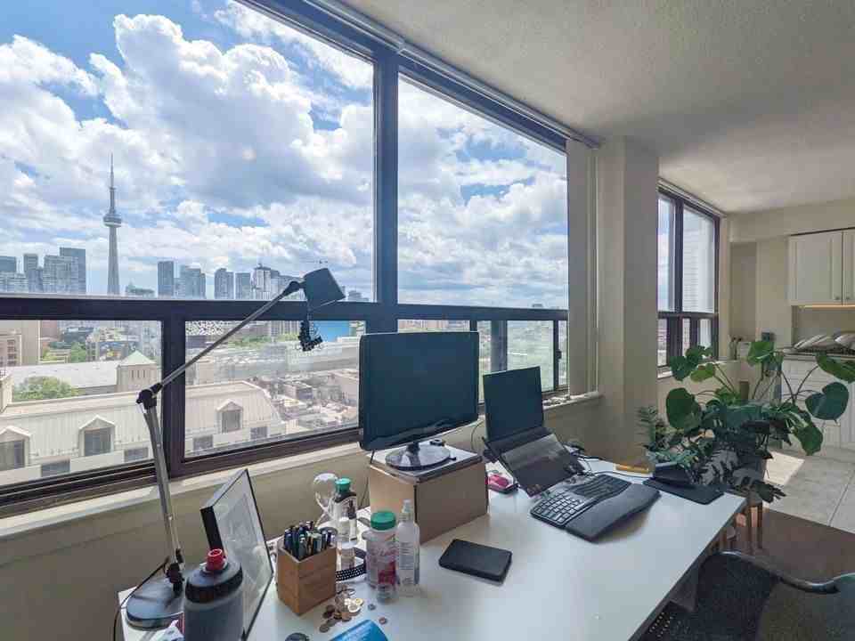 Elm Street, Toronto, ONTARIO M5T 1K5 Studio Apartment for 1,890/month