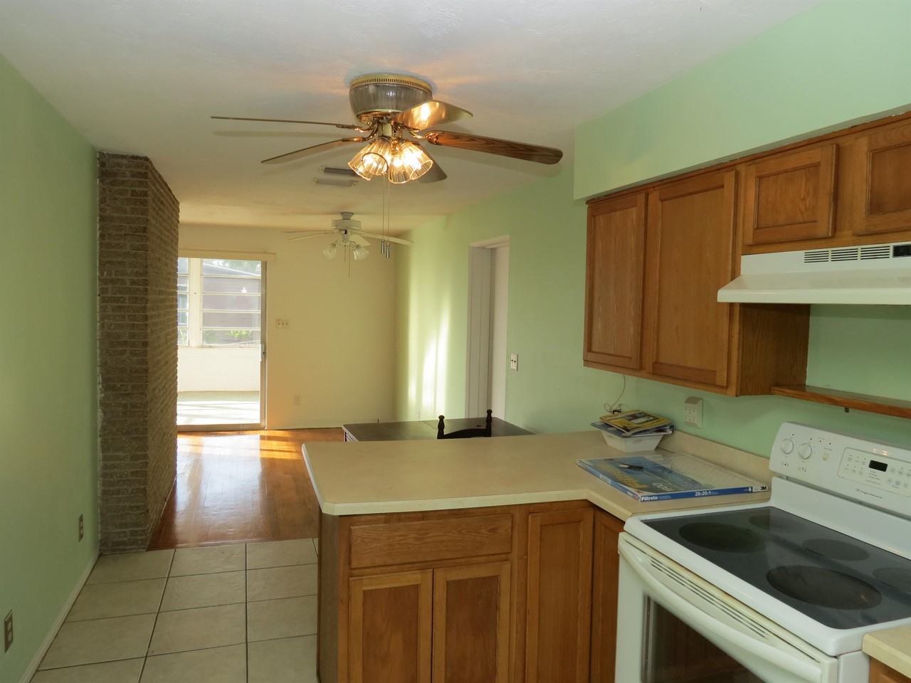 90 Dawn Dr #1 - Photo 4 of 11