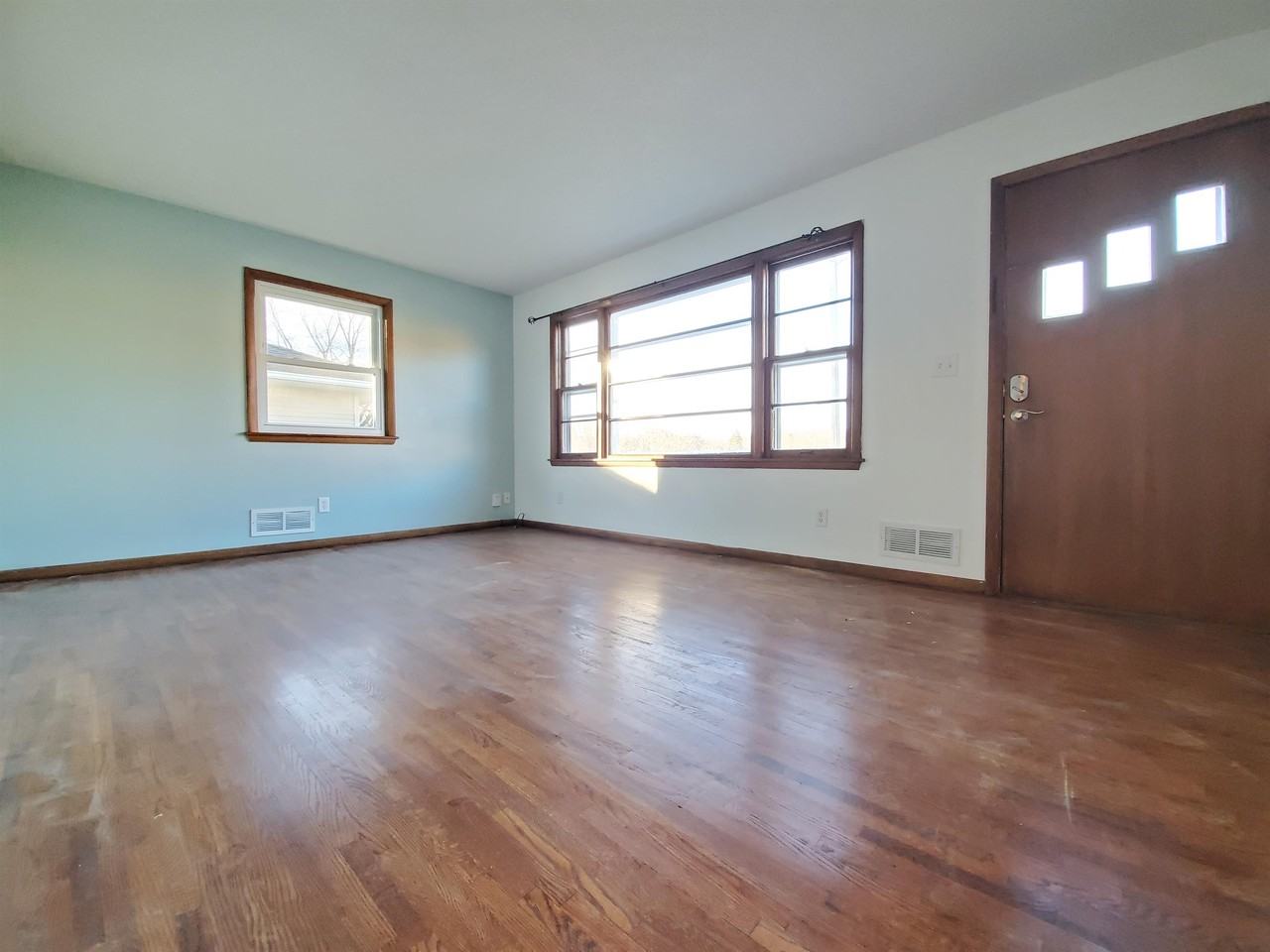 2004 16 1/2 St Nw #1 - Photo 2 of 16