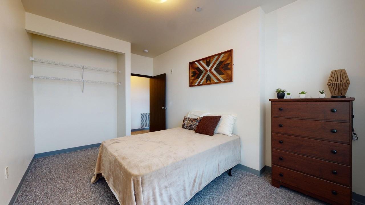 Telluride Apartments - Photo 7 of 47