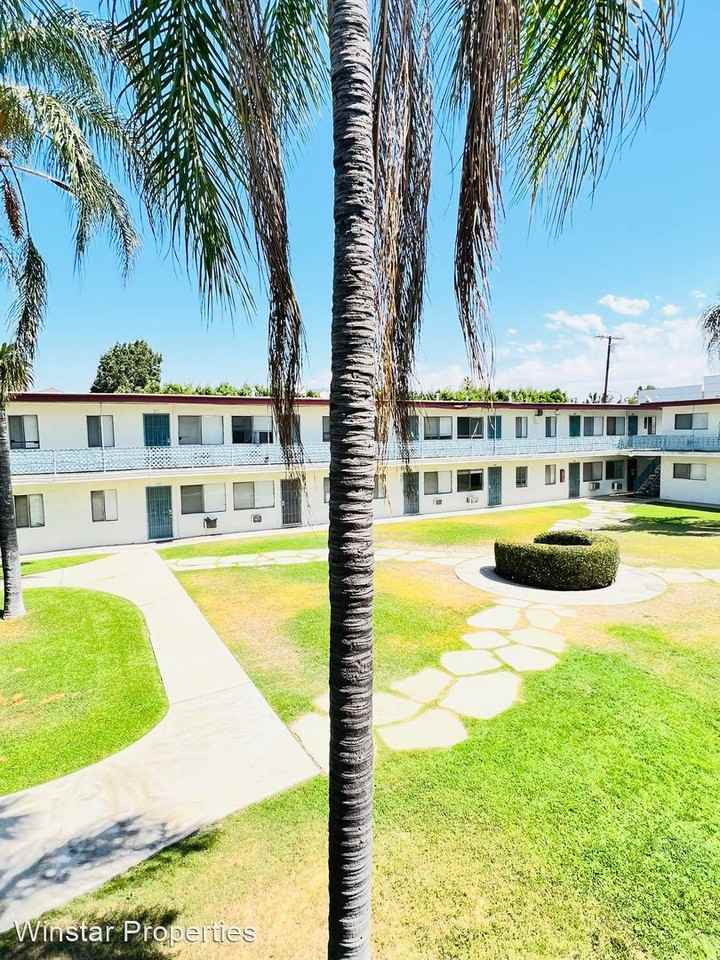 Alhambra Gardens - Photo 3 of 36