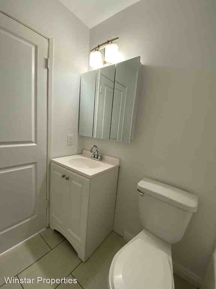 Lockwood Elixir Apartments 4451 Lockwood Ave, Los Angeles, CA 90029