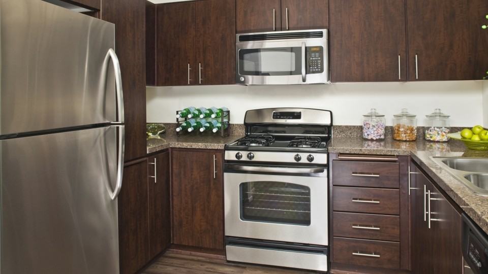 Artisan at Main Street Metro - Photo 3 of 31