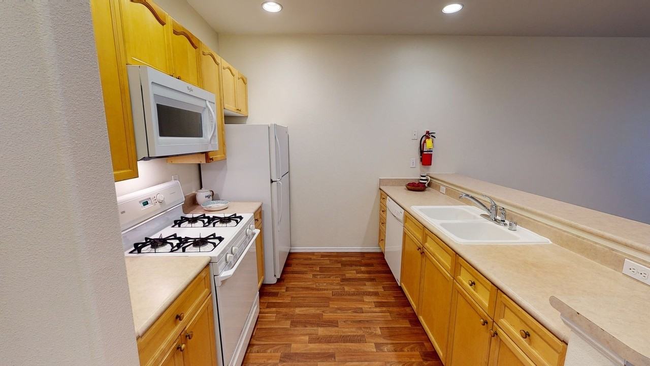 The Highlands Luxury Residences - Photo 2 of 18