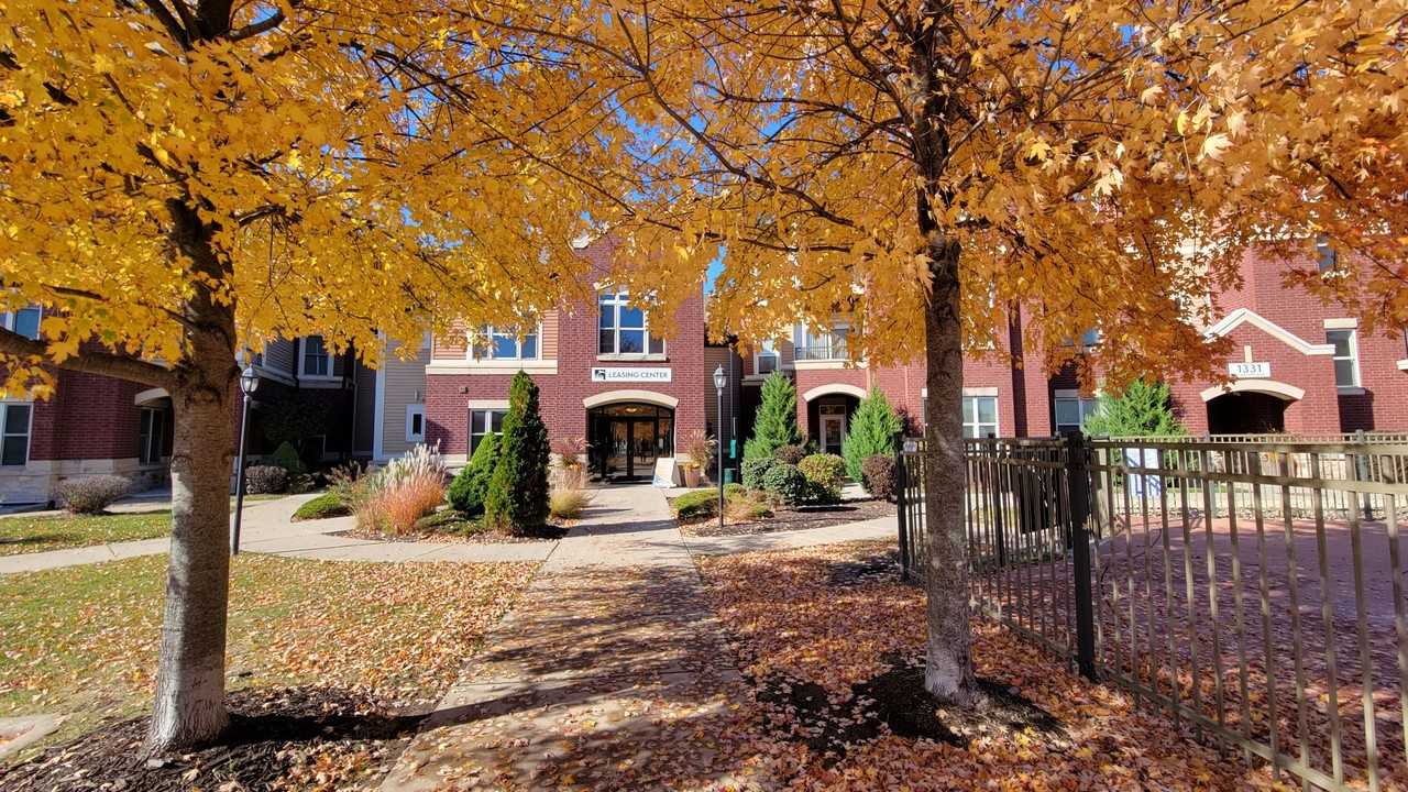 Van Buren Place Apartments 1351 Okeeffe Ave, Sun Prairie, WI 53590