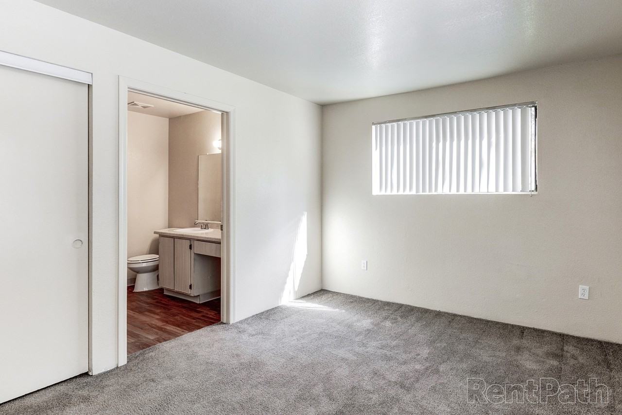 Bella Vista Apartment Homes - Photo 3 of 21