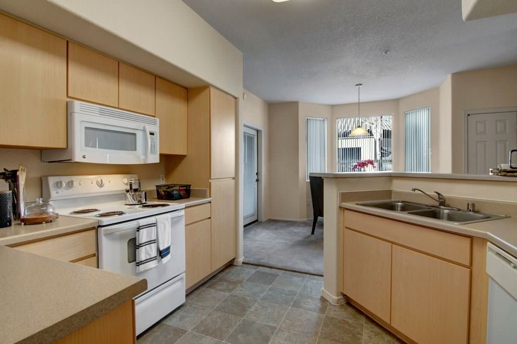 Sonoma Landing - Photo 3 of 36