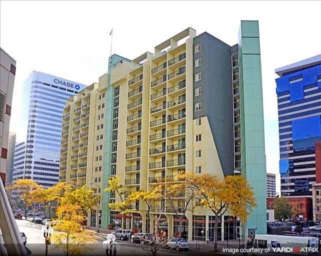 Skyline 1801 - Photo 4 of 47