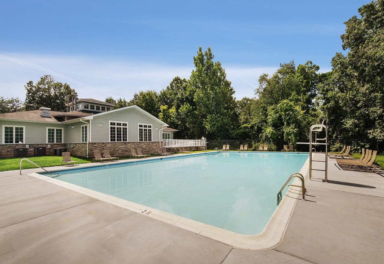 The Apartments at Canterbury 9206 Oswald Way, Rossville, MD 21237