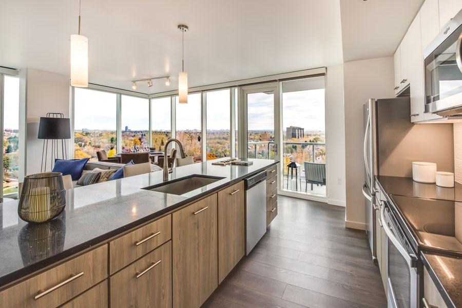 Country Club Towers - Photo 3 of 50