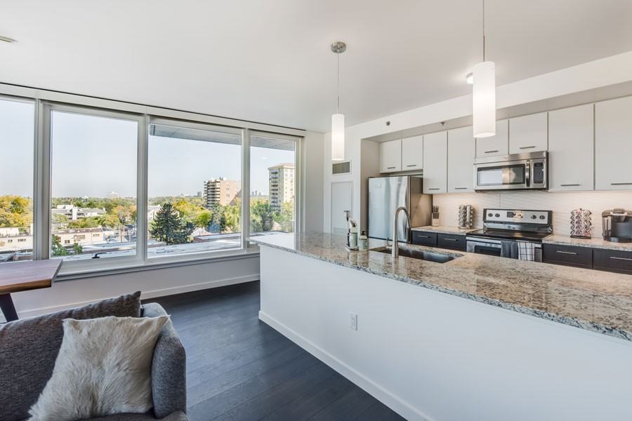 Country Club Towers - Photo 5 of 50