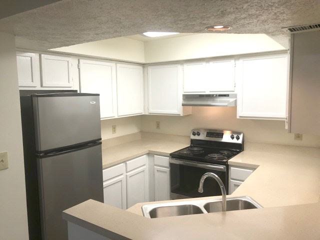 Olentangy Village - Photo 3 of 29