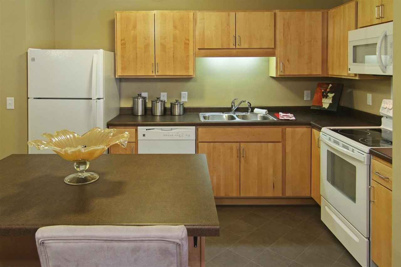 Village Commons - Photo 4 of 31