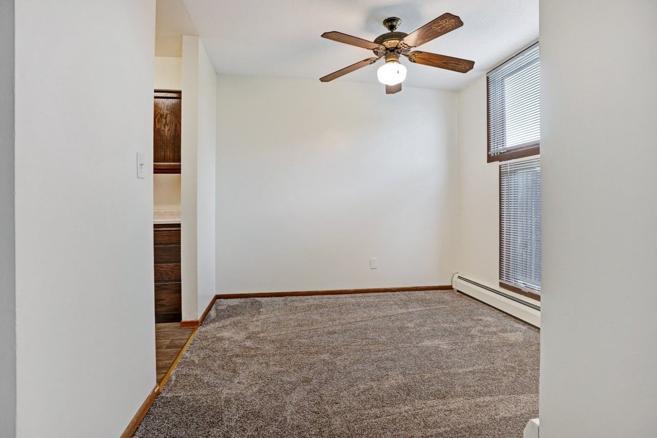 Masada Manor - Photo 4 of 14