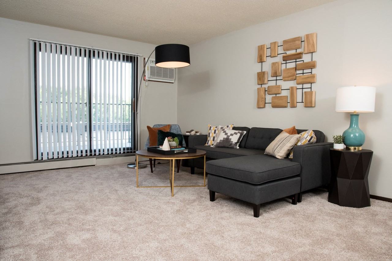 Aspenwoods Apartments - Photo 3 of 35