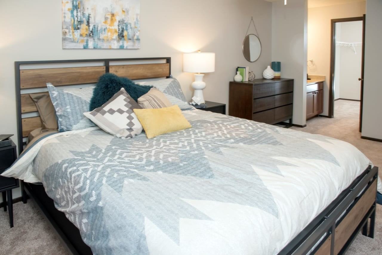 Aspenwoods Apartments - Photo 4 of 35