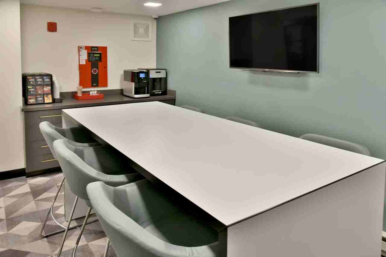 Eagan Place - Photo 4 of 44