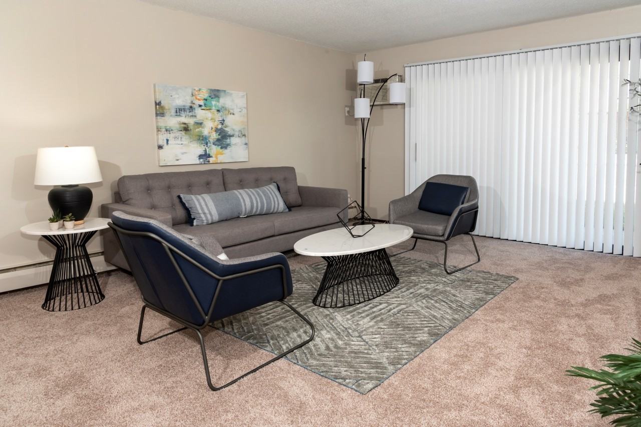 Oakdale Apartments - Photo 5 of 33