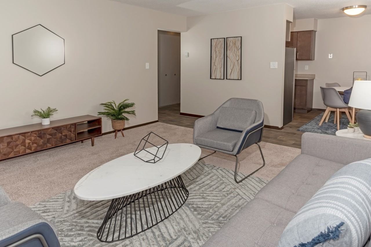 Oakdale Apartments - Photo 6 of 33