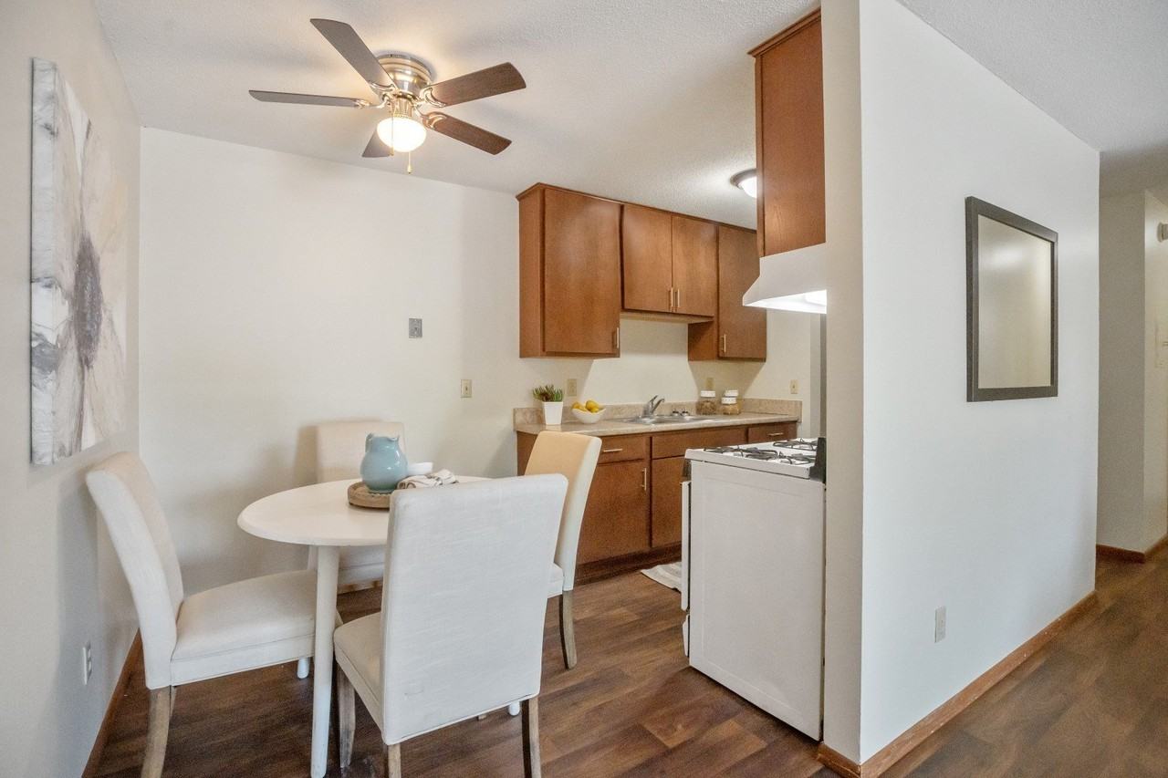 Point of America Apartments - Photo 3 of 22