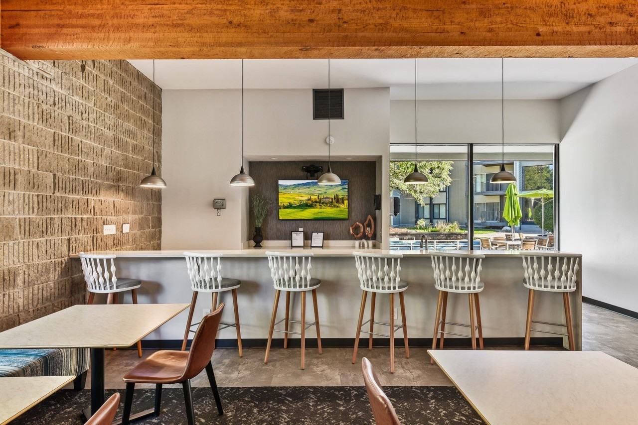 The Tarnhill - Photo 7 of 50