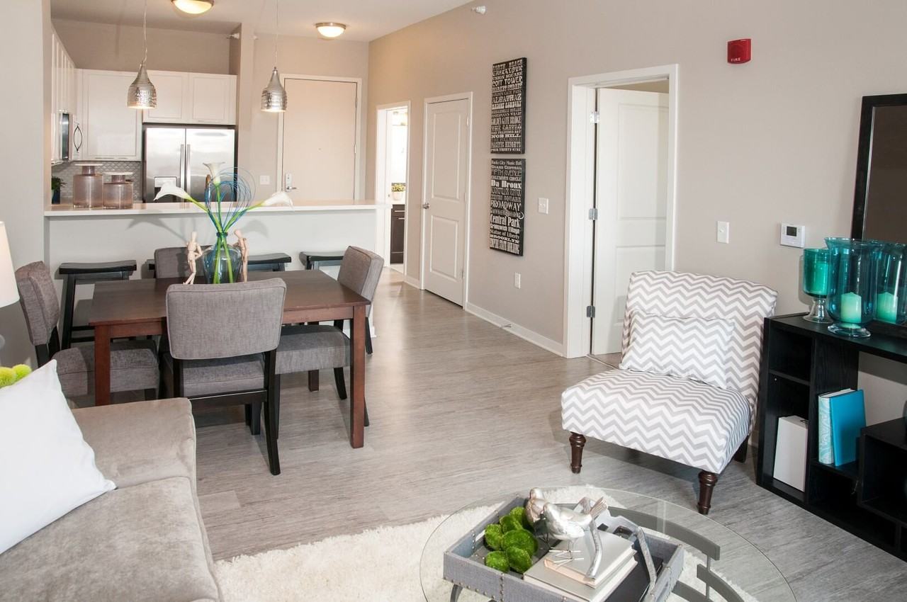 The Axis - Photo 4 of 50