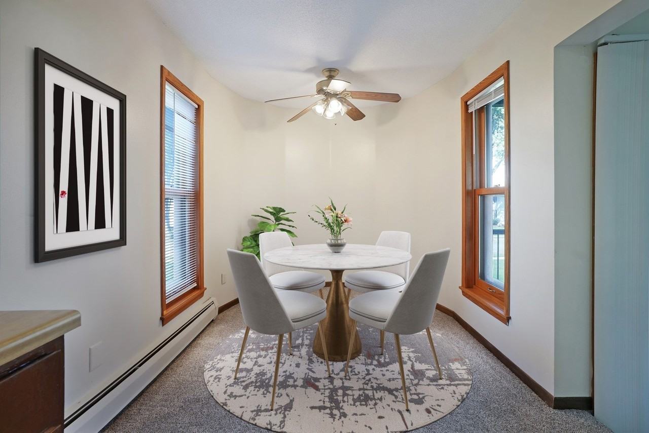 Metropolitan Towers - Photo 3 of 20