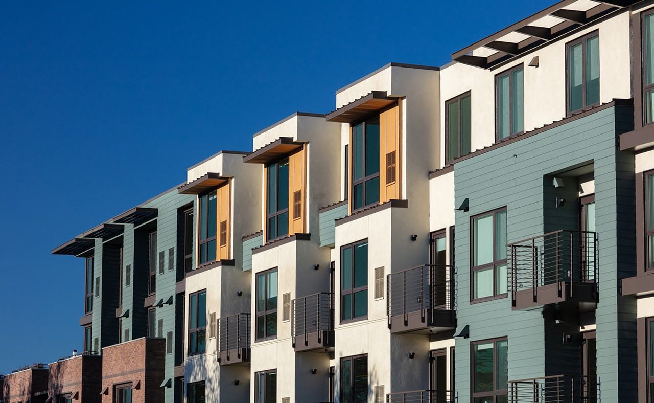 Baxter on Broadway - Photo 3 of 32