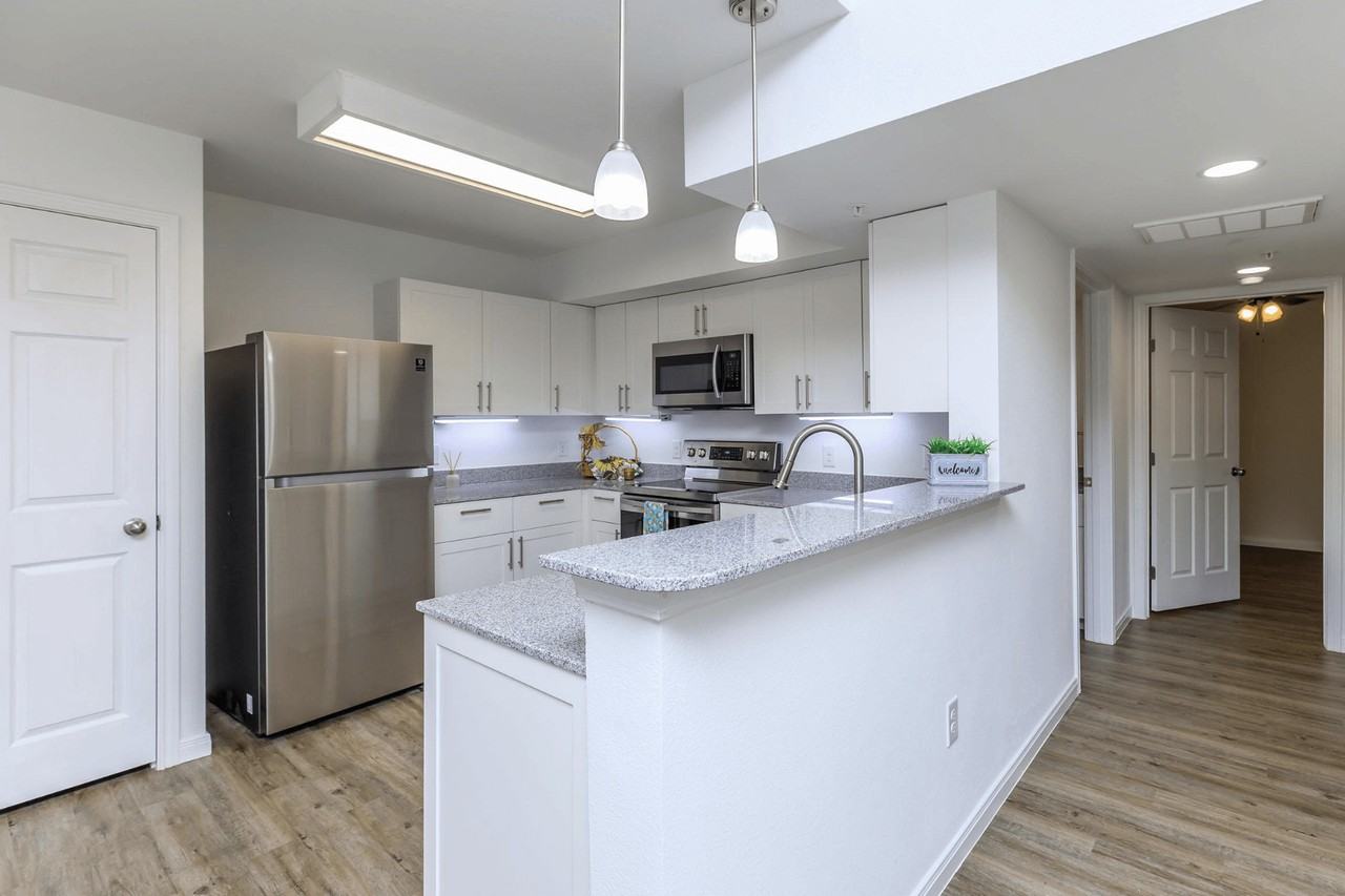 The Bridgemoor at Plano Apartments - 1109 Park Vista Rd Plano TX | Zumper