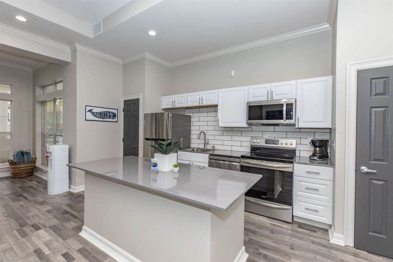 Tides at Bear Creek - Photo 3 of 50