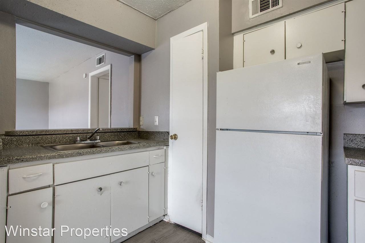 Hickory Apartments - Photo 3 of 38
