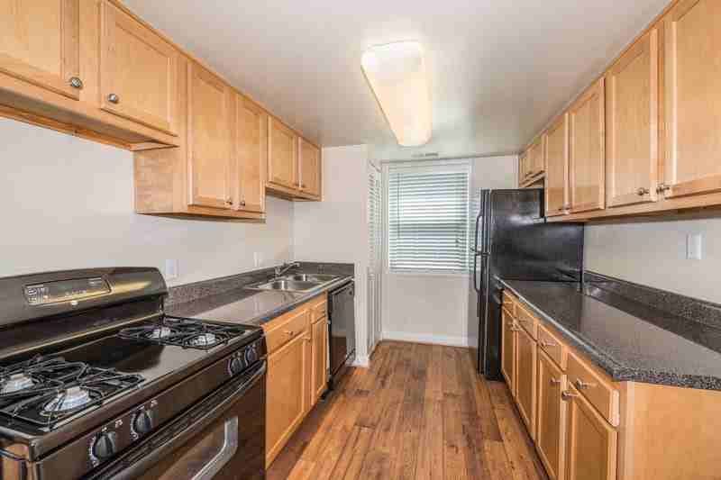 Eaton Square - Photo 2 of 33