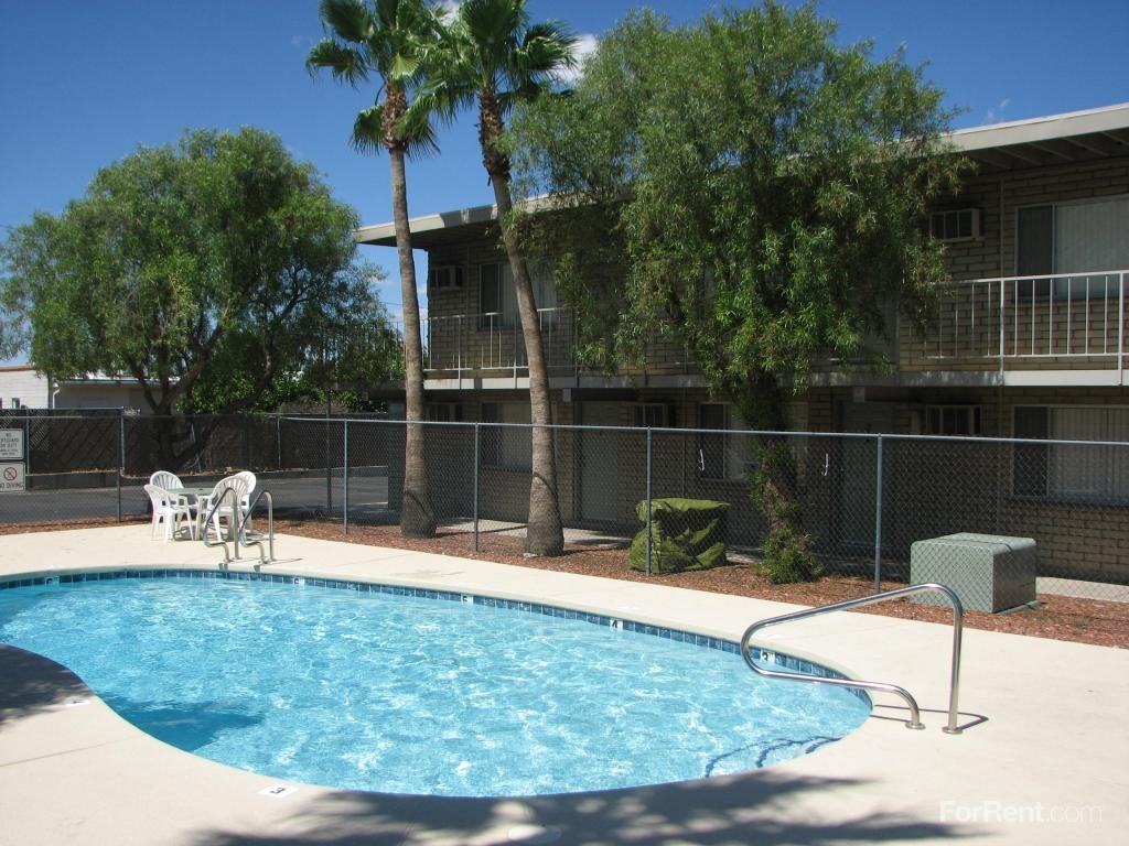 Limberlost Studio Apartments 15 E Limberlost Dr, Tucson, AZ 85705