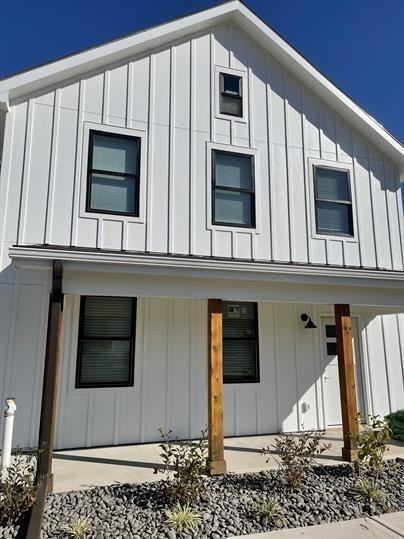 512 Colorado St - Photo 2 of 19