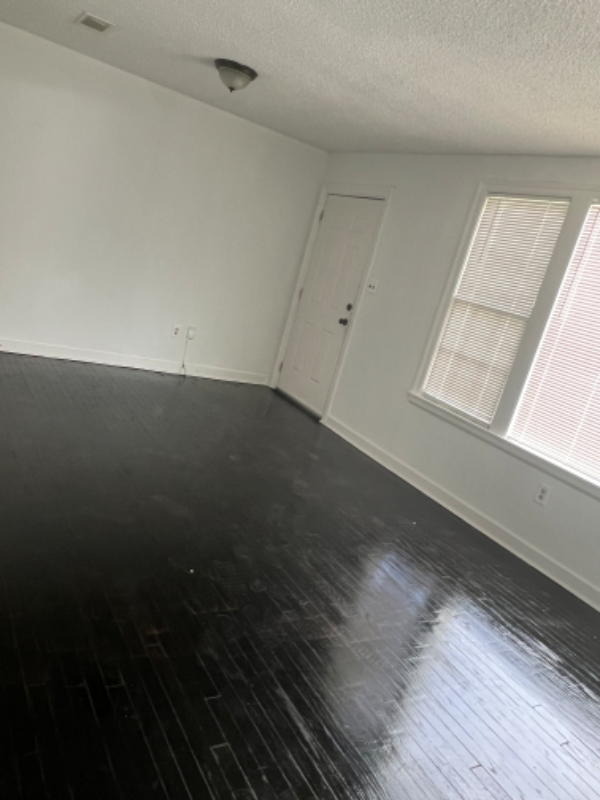 4242 Monroe Ave - Photo 3 of 9