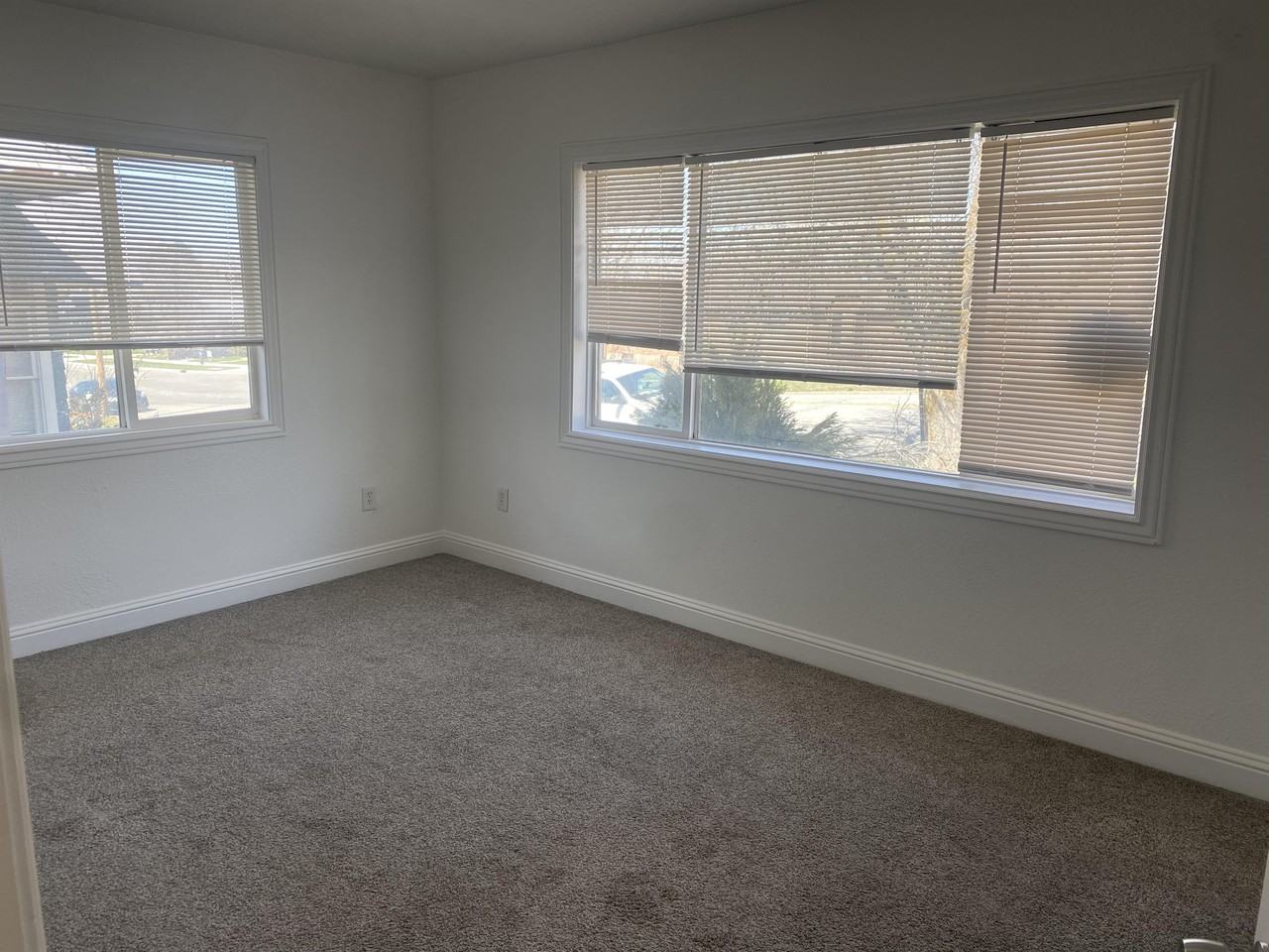 619 28th St #1 - Photo 2 of 15