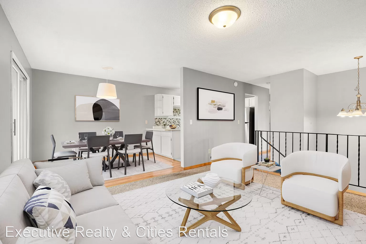 10410 Decatur Ave S - Photo 2 of 20