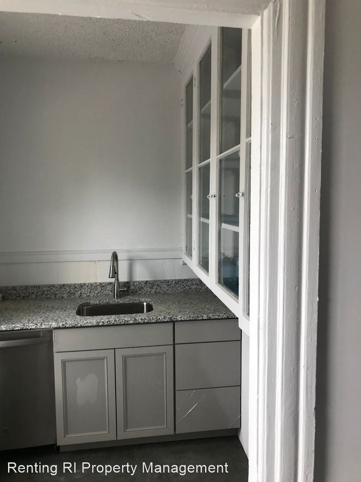 289 Friendship St - Photo 2 of 8