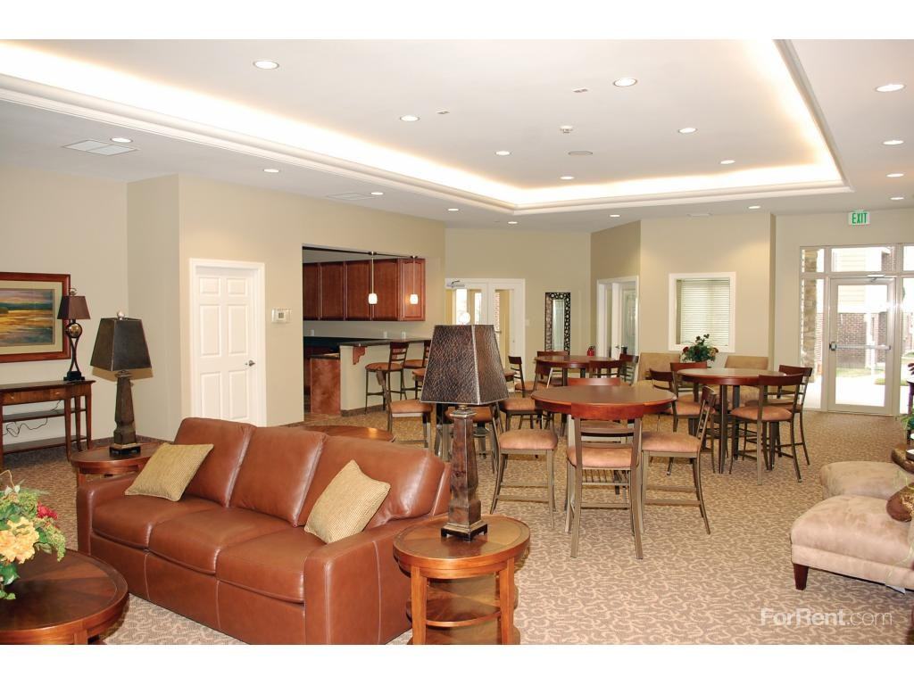 Fox Hall Apartments - Photo 2 of 16