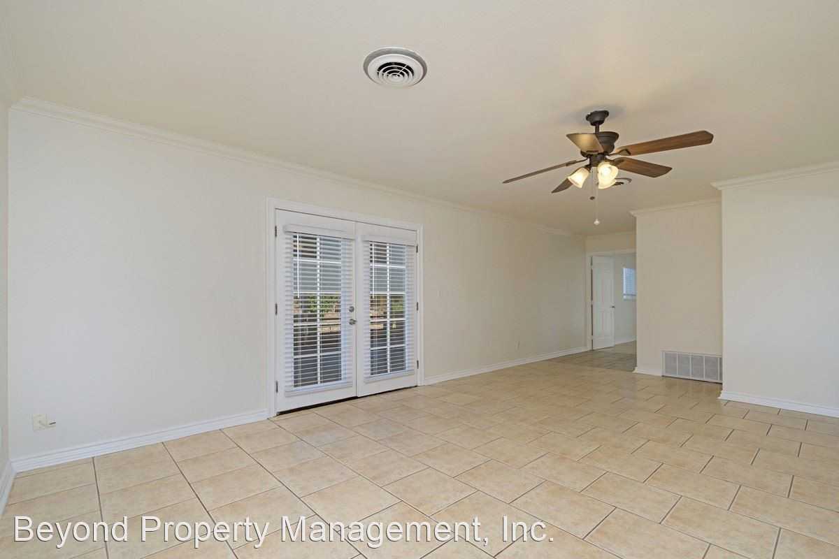 13422 Standish Dr - Photo 2 of 10