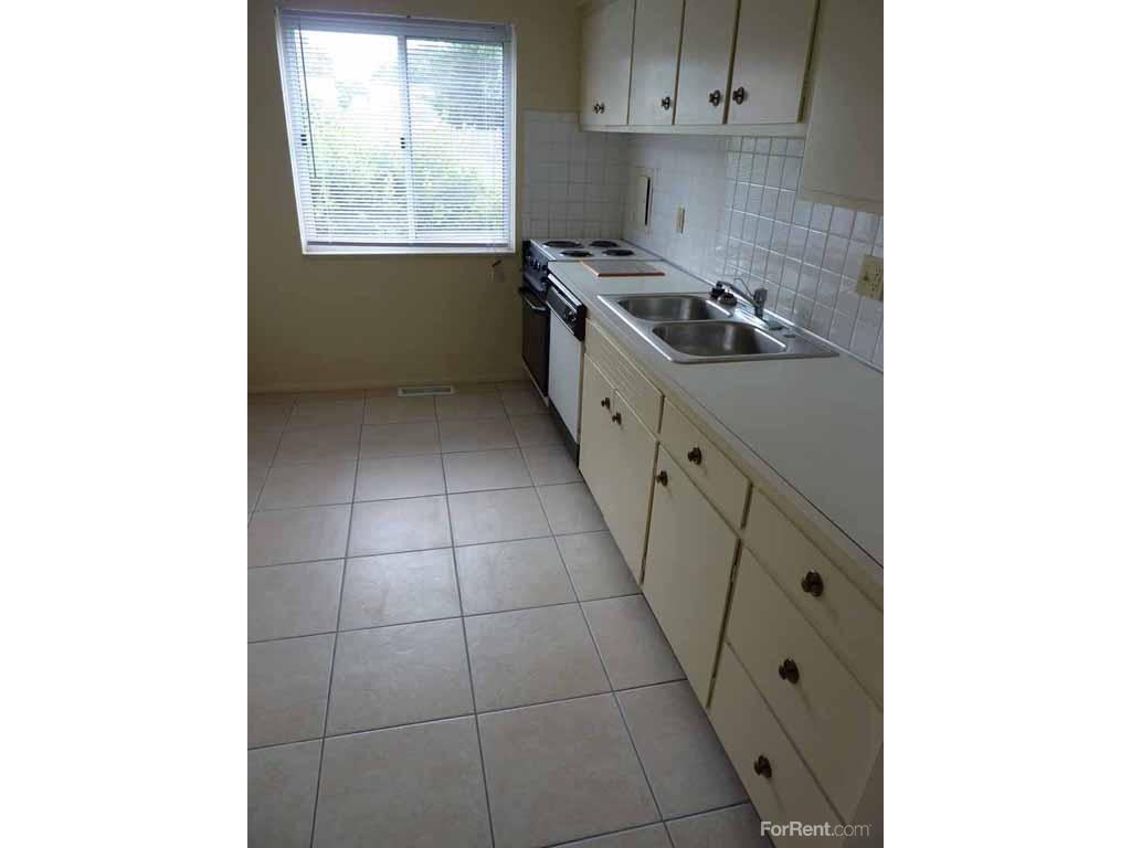 Princeton Park Apartments - Photo 3 of 10